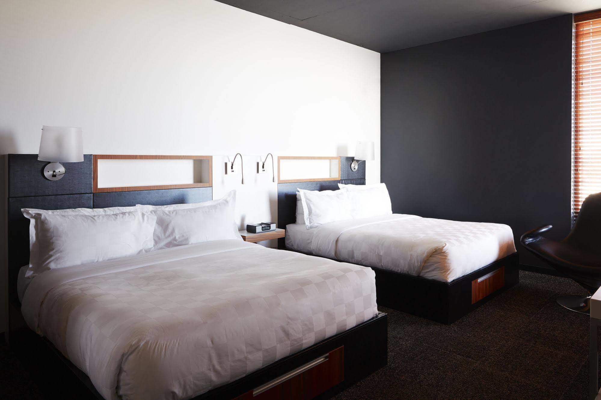 Hôtel Alt Quartier DIX30 Brossard Exterior foto